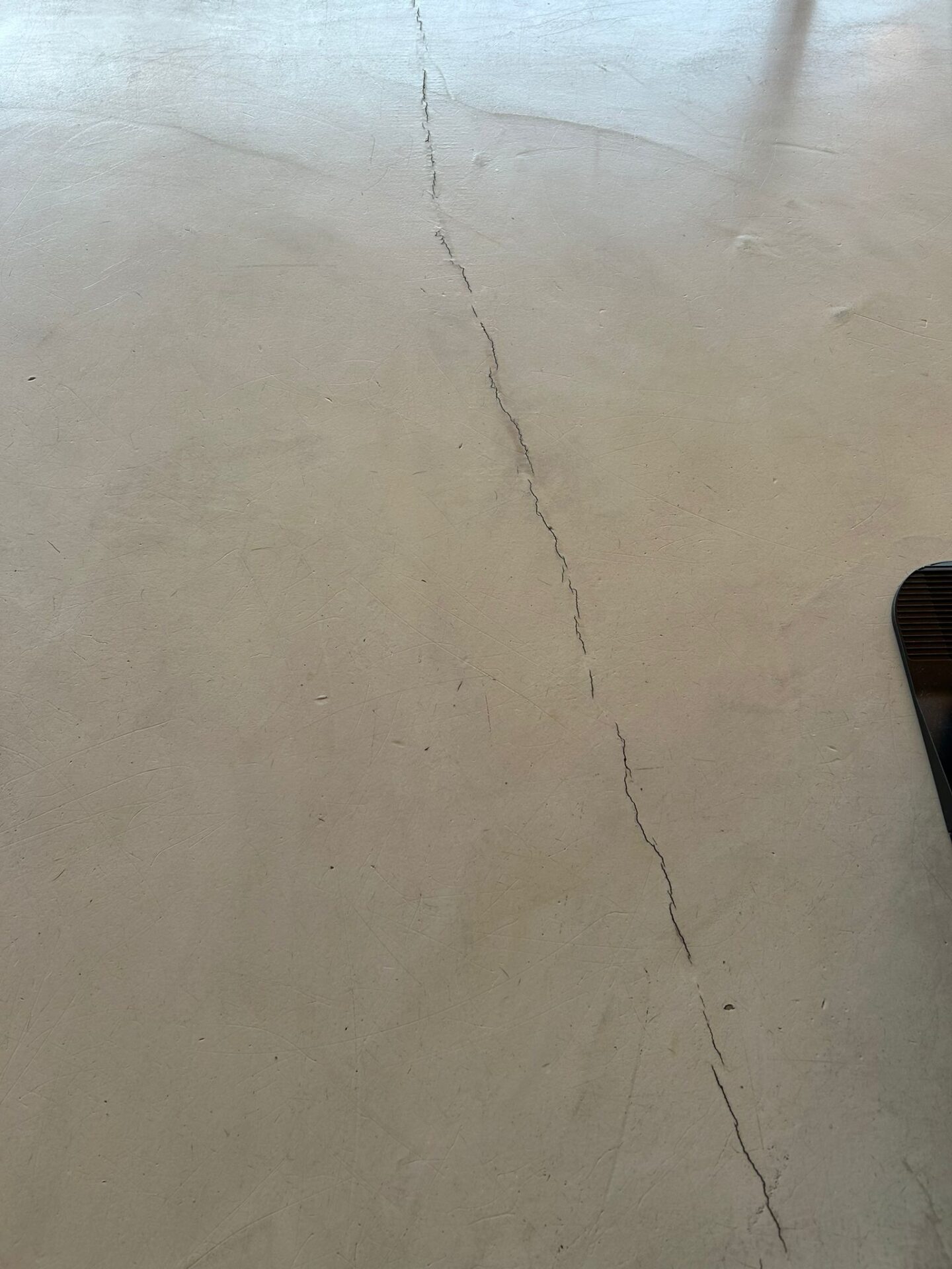 Sin grietas o fisuras 03